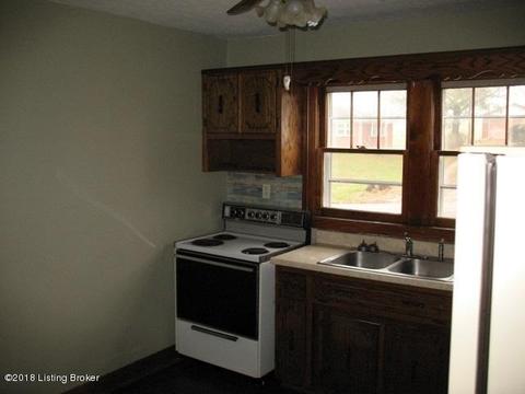 227 Broadway St, Chaplin, KY 40012 photo 8