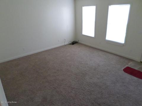 107 Ruby Ct, Radcliff, KY 40160 photo 2