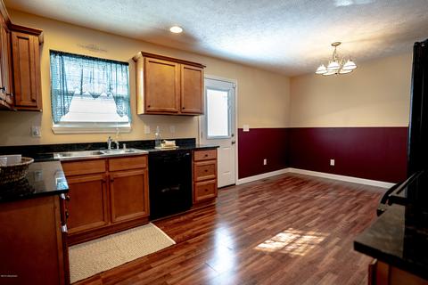 104 Ruby Ct, Radcliff, KY 40160 photo 16