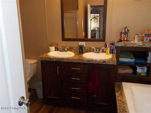812 Kirsch Ln, Springfield, KY 40069 photo 13
