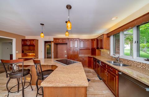4405 Old Trace Ct, Floyds Knobs, IN 47119 photo 2