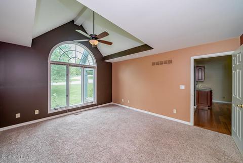 4405 Old Trace Ct, Floyds Knobs, IN 47119 photo 4