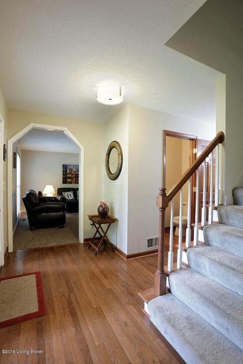 3600 Valehill Dr, Floyds Knobs, IN 47119 photo 2