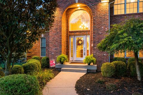 4107 Versailles Ct, Floyds Knobs, IN 47119 photo 2