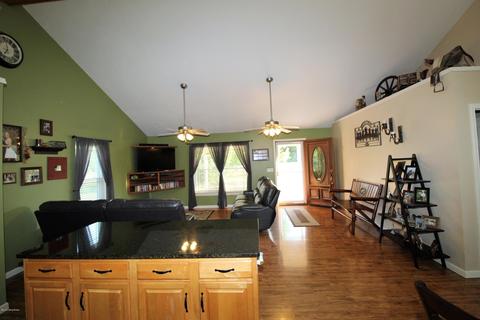 712 Foxboro Rd, Pendleton, KY 40055 photo 9