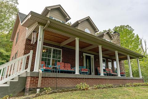 997 Wooded Hills Dr, Pendleton, KY 40055 photo 1