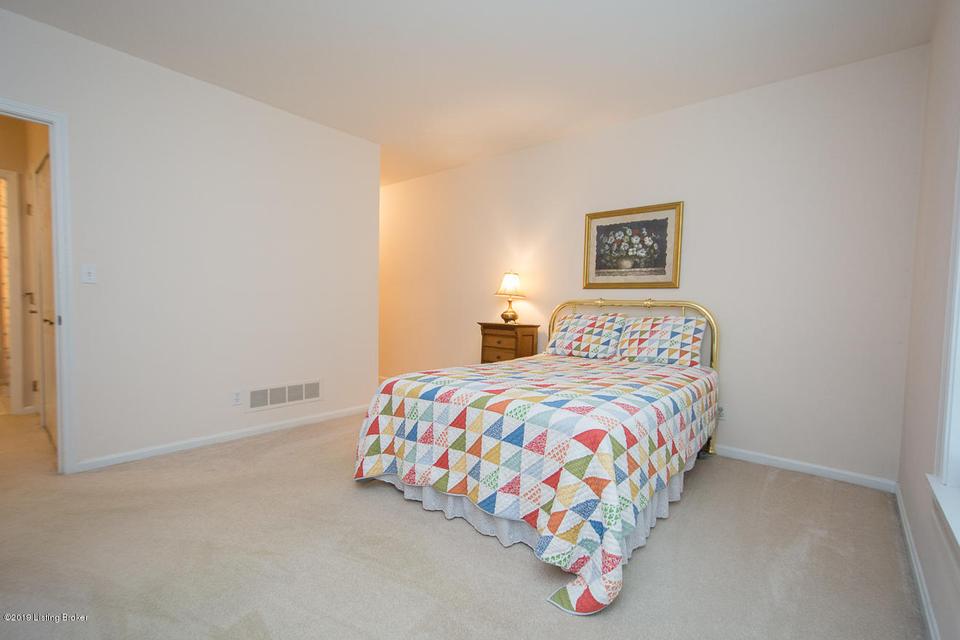  1612 Gardiner Ln #112, Louisville, KY 40205 photo 19