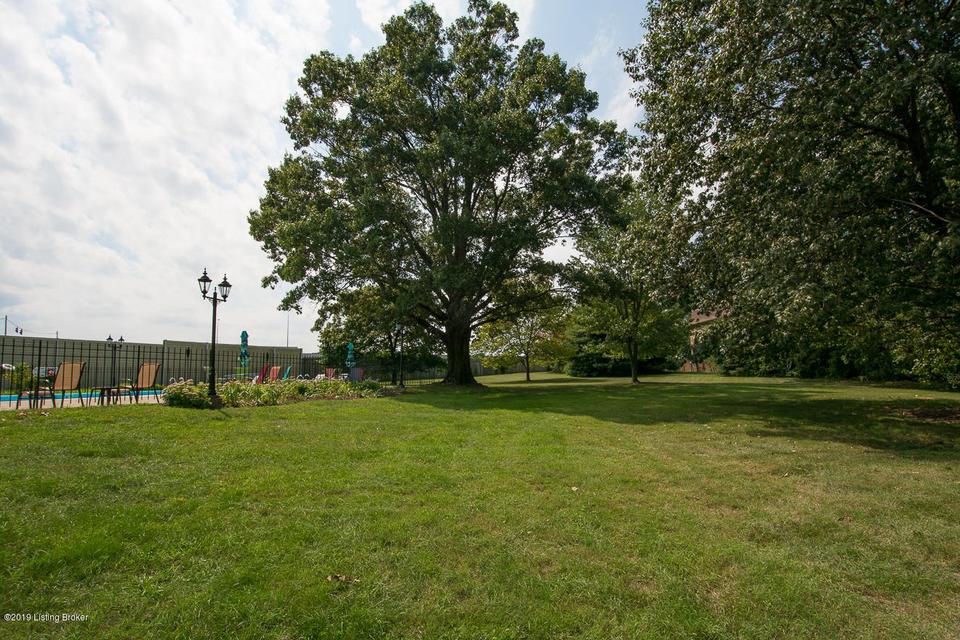  1612 Gardiner Ln #112, Louisville, KY 40205 photo 32