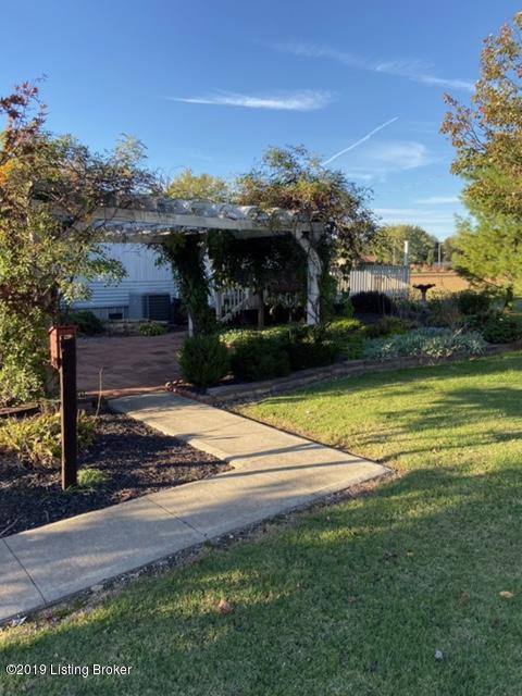 5873 Hwy 52, Loretto, KY 40037 photo 4