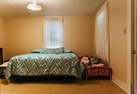 246 N Walnut St, Upton, KY 42784 photo 11