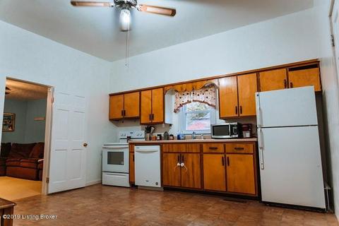 246 N Walnut St, Upton, KY 42784 photo 15
