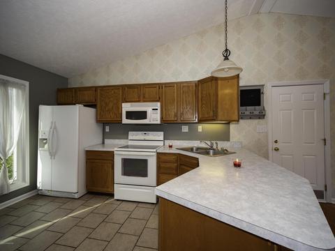 360 Mapleview Dr, Mount Washington, KY 40047 photo 5