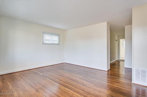 4801 Redstart Rd, Lynnview, KY 40213 photo 9