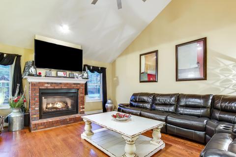 6012 Springcrest Dr, Georgetown, IN 47122 photo 9