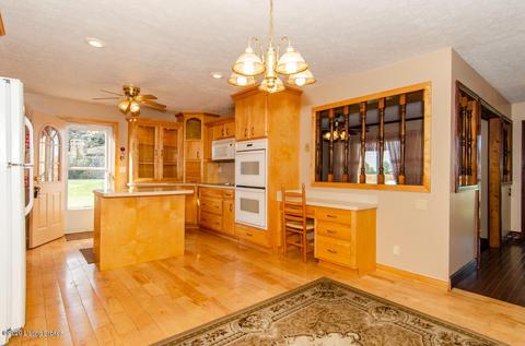 3488 Cane Run Rd, Springfield, KY 40069 photo 6