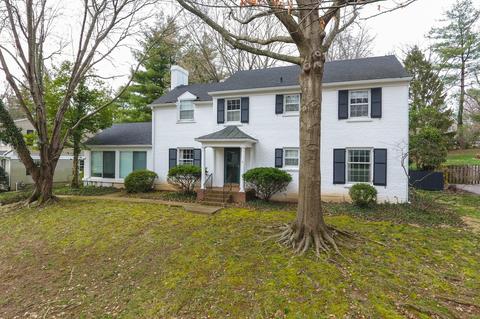 420 Pennington Ln, Rolling Fields, KY 40207 photo 1