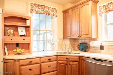 714 E Main St, Madison, IN 47250 photo 15