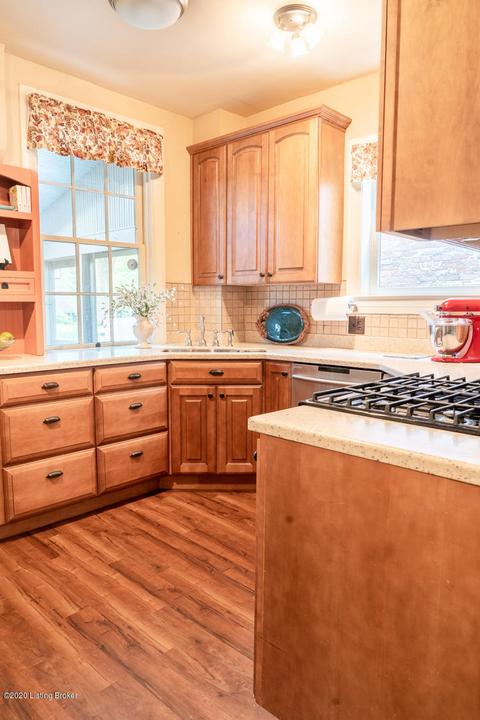 714 E Main St, Madison, IN 47250 photo 16