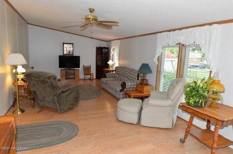 114 E Howard St, Glencoe, KY 41046 photo 3