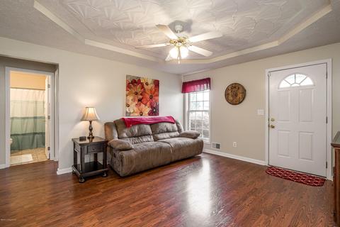 302 E Aulbern Dr, Mount Washington, KY 40047 photo 7