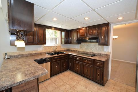 744 Meadow View Dr, Villa Hills, KY 41017 photo 2