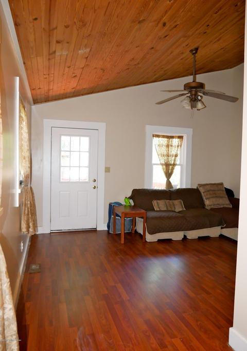 320 Presbyterian Ave, Madison, IN 47250 photo 4