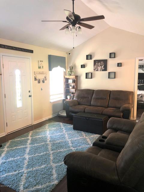 231 E Aulbern Dr, Mount Washington, KY 40047 photo 6