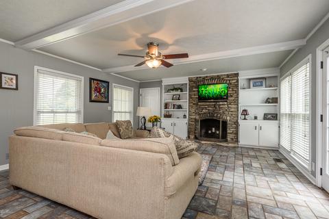 3909 Meadowland Dr, Prospect, KY 40059 photo 3