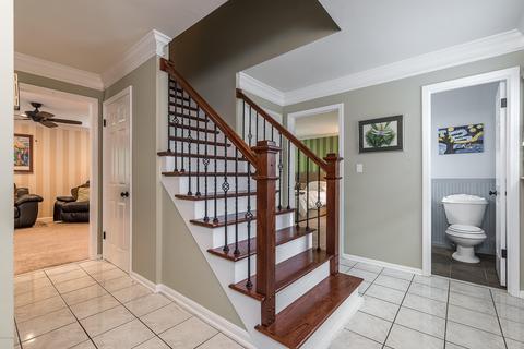 3909 Meadowland Dr, Prospect, KY 40059 photo 2
