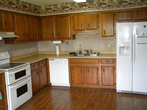 972 Peytona Beach Rd, Waddy, KY 40076 photo 25