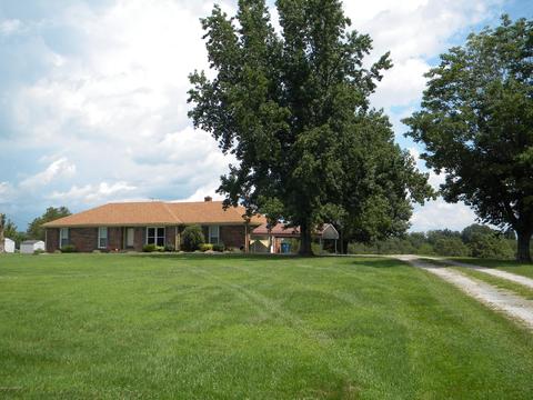 972 Peytona Beach Rd, Waddy, KY 40076 photo 2