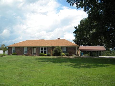 972 Peytona Beach Rd, Waddy, KY 40076 photo 1