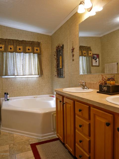 156 Plainview Ct, Milton, KY 40045 photo 39