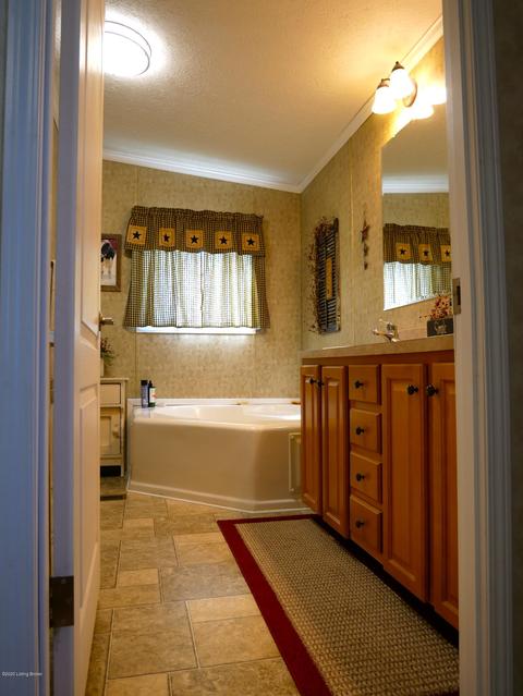 156 Plainview Ct, Milton, KY 40045 photo 38