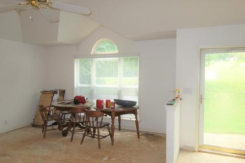 3901 Sumerlin Dr, Buckner, KY 40010 photo 3
