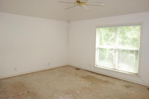 3901 Sumerlin Dr, Buckner, KY 40010 photo 8