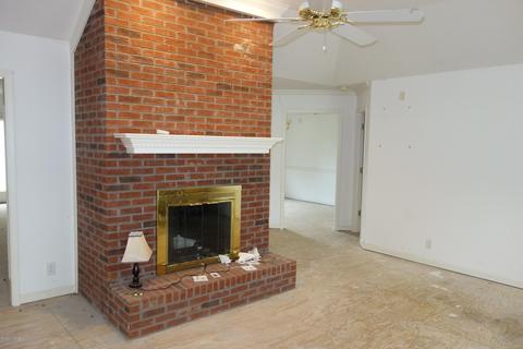 3901 Sumerlin Dr, Buckner, KY 40010 photo 4