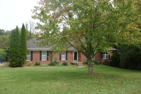 3901 Sumerlin Dr, Buckner, KY 40010 photo 1