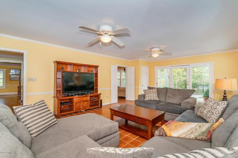 11207 Beech Rd, Anchorage, KY 40223 photo 14