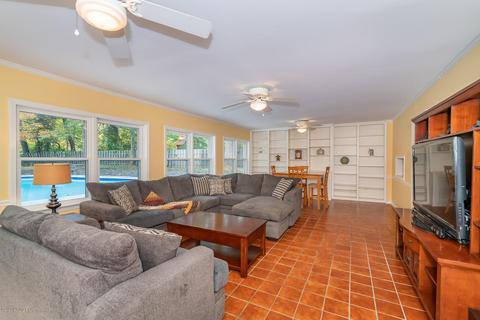 11207 Beech Rd, Anchorage, KY 40223 photo 15