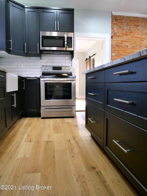 833 W Third St, Madison, IN 47250 photo 17