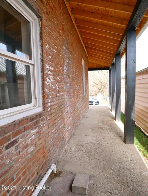 833 W Third St, Madison, IN 47250 photo 4