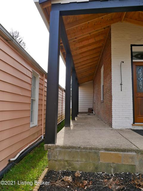 833 W Third St, Madison, IN 47250 photo 3