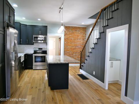 833 W Third St, Madison, IN 47250 photo 22