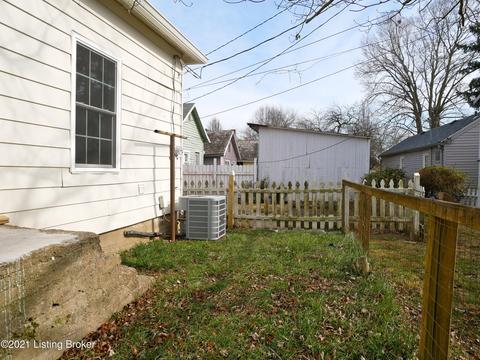 833 W Third St, Madison, IN 47250 photo 49