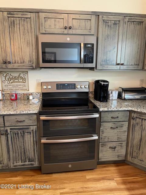 299 Samples Rd, Waddy, KY 40076 photo 19
