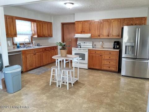 565 Spencer Hamilton Rd, Loretto, KY 40037 photo 4
