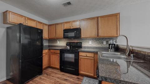 1245 Ormsby Ln, Lyndon, KY 40222 photo 12
