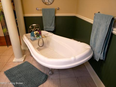 618 E Second St, Madison, IN 47250 photo 33