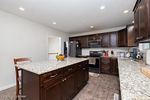 508 Conroe Dr, Radcliff, KY 40160 photo 13
